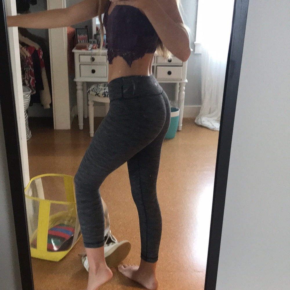 ‼️SOLD‼️NWOT Lululemon Wunder Under Crops